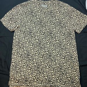 “Nova” t-shirt Large